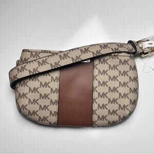 Michael Kors Monogram Belt bag/ Fanny Pack Style Fashion Accessory Sz M NWT
